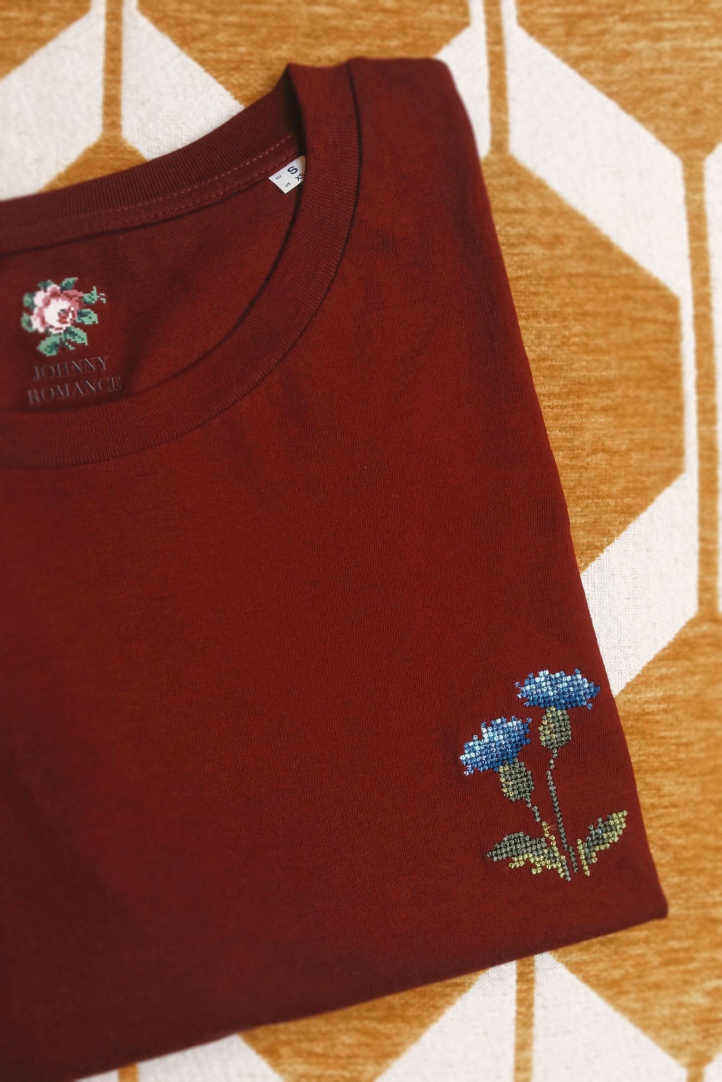 T-shirt bordeaux brodé en coton bio - Chardon