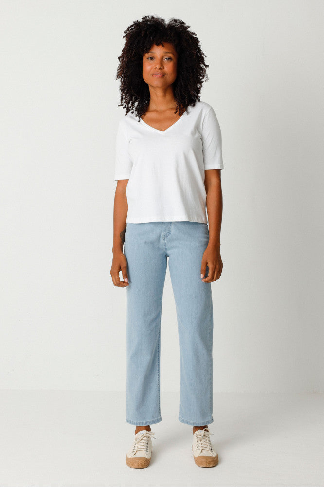 T-shirt col V en coton bio | Blanc "hamalau white"