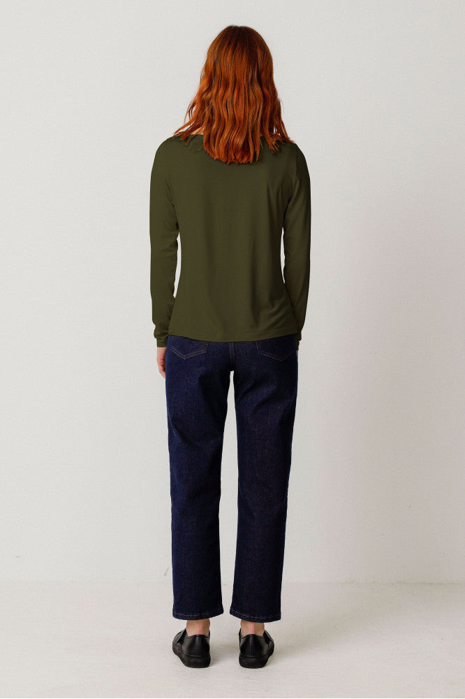 Top manches longues en tencel | vert "camiseta hiru deep green"