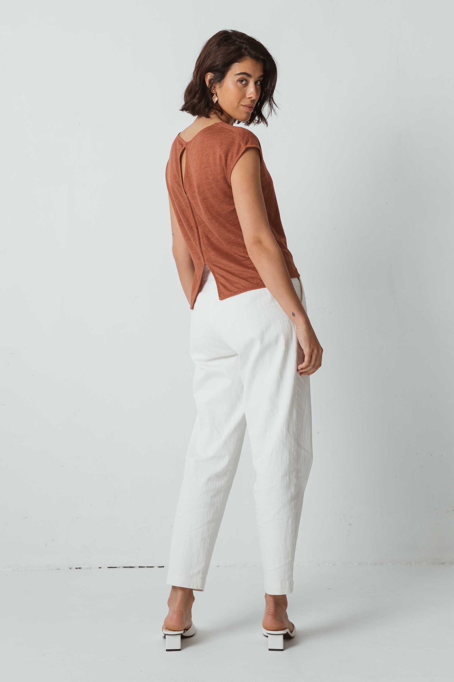 T-shirt marron en lin - garaitza marron