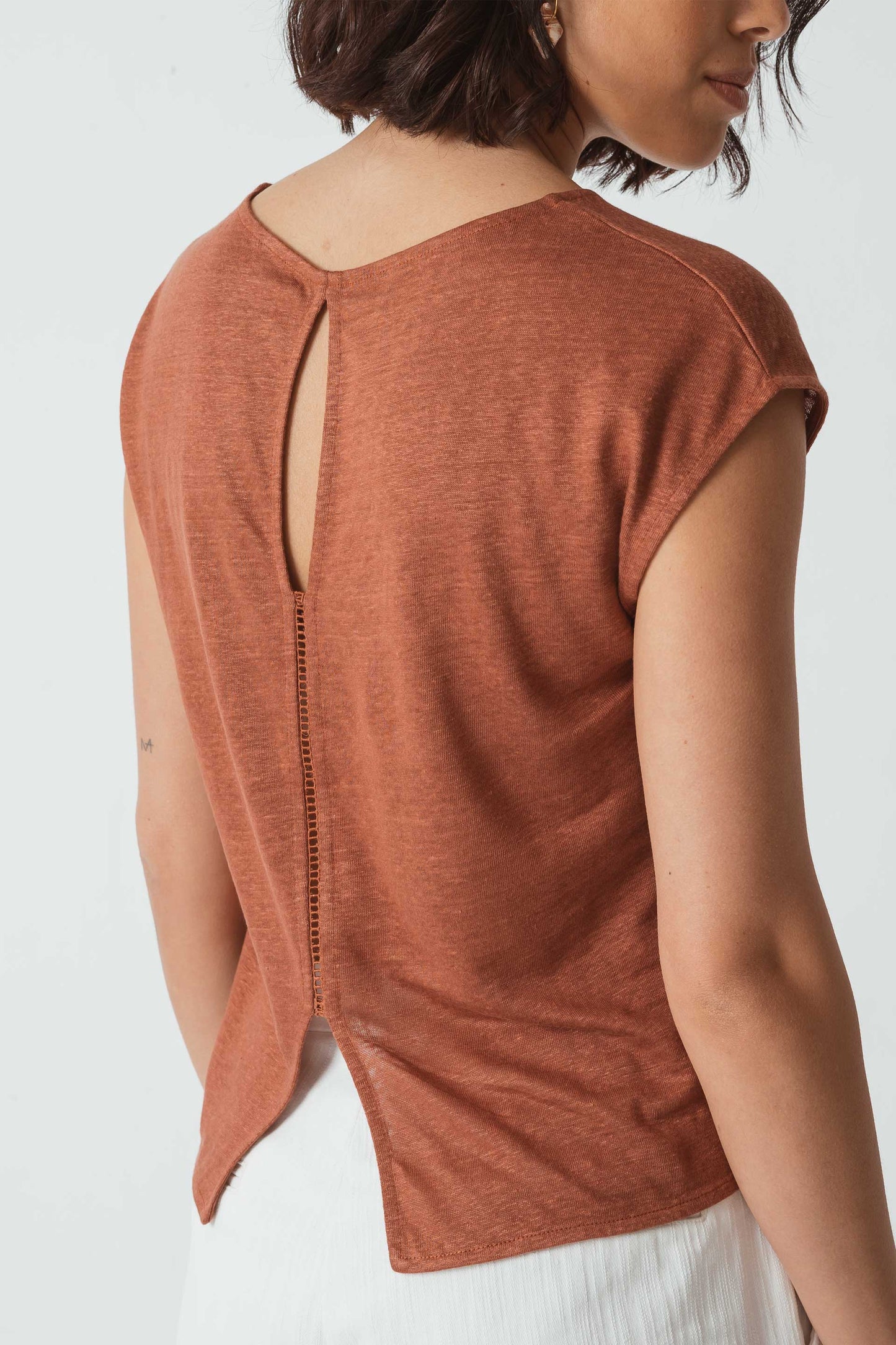 T-shirt marron en lin - garaitza marron