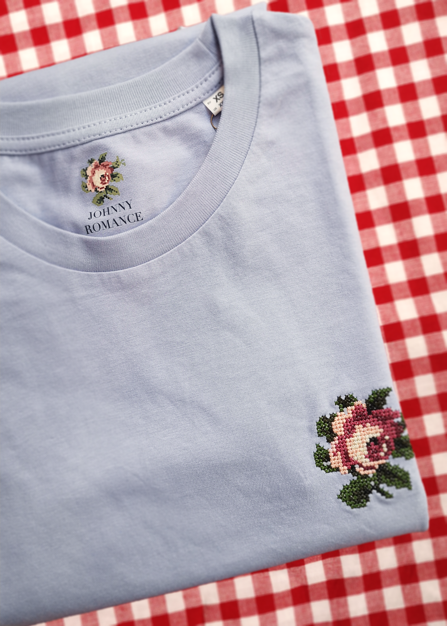 Tee-shirt bleu pastel brodé en coton bio - rose - bleu pastel