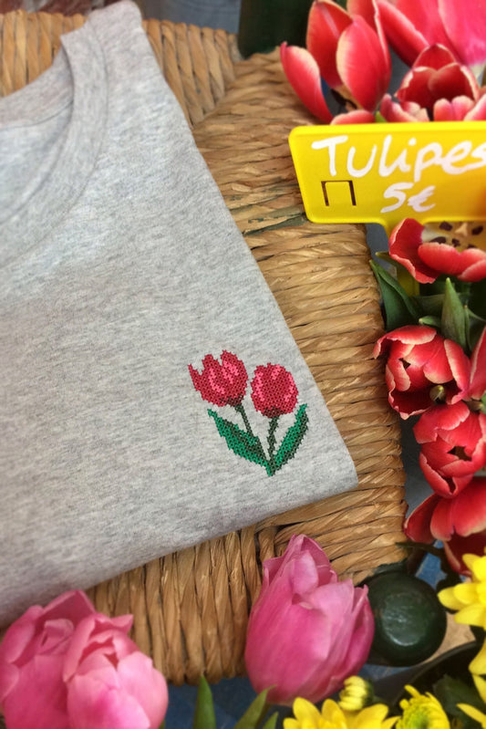 T-shirt brodé gris chiné en coton bio - Tulipes