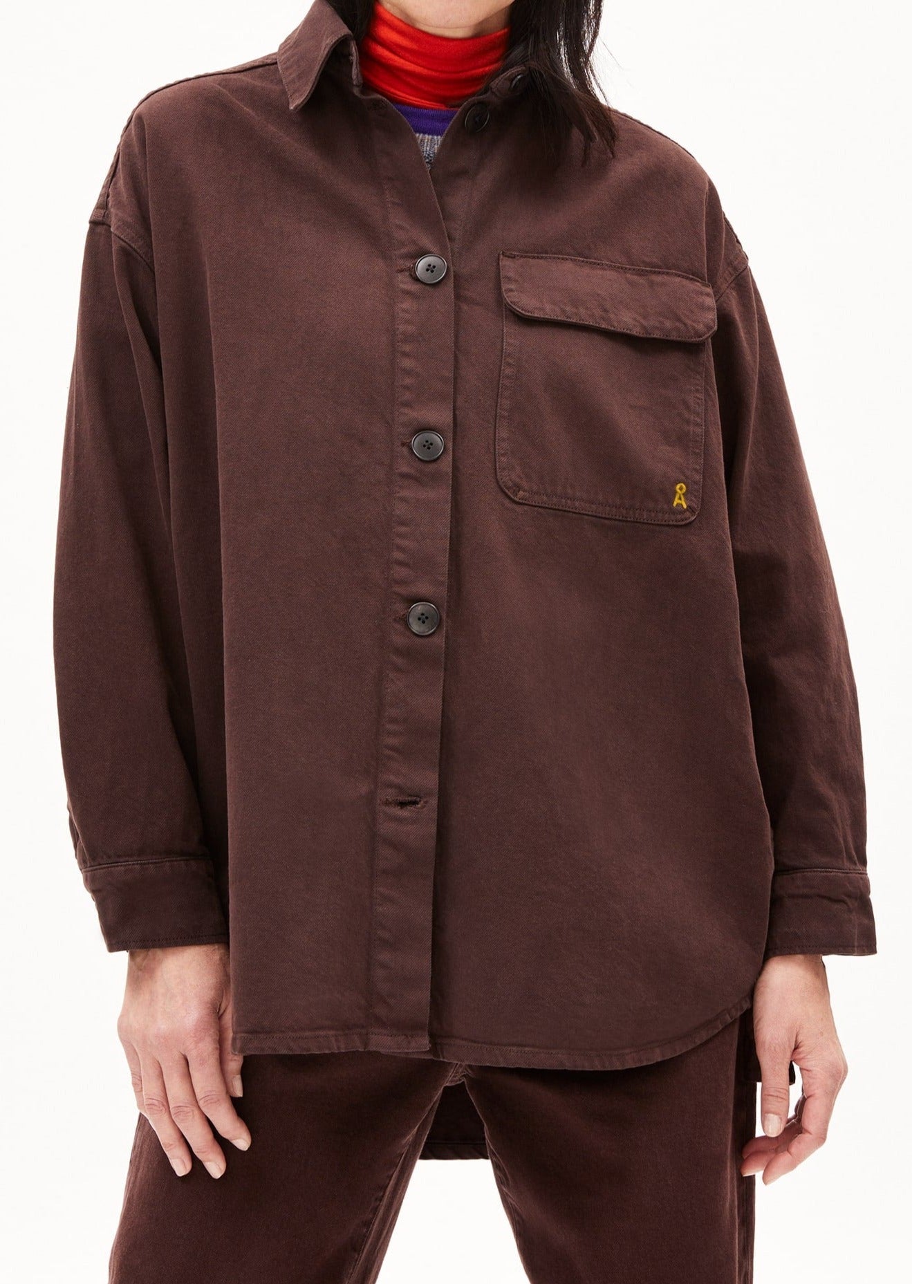 Surchemise en coton recyclé | marron "taale gmt dye dark swamp"