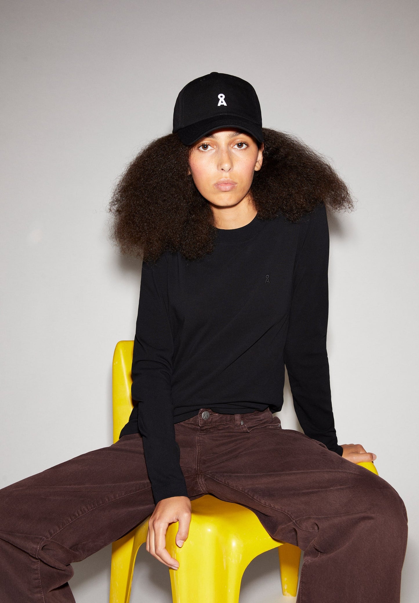 T-shirt manches longues en coton bio et recyclé | Noir "taaminiaa black"