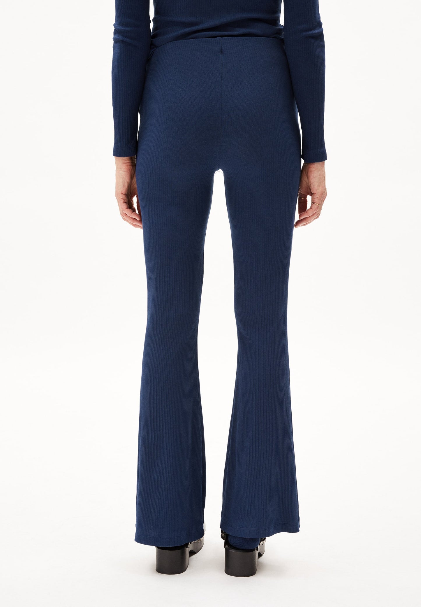 Legging flare côtelé en coton bio | Bleu marine "taminaara deep sea blue"