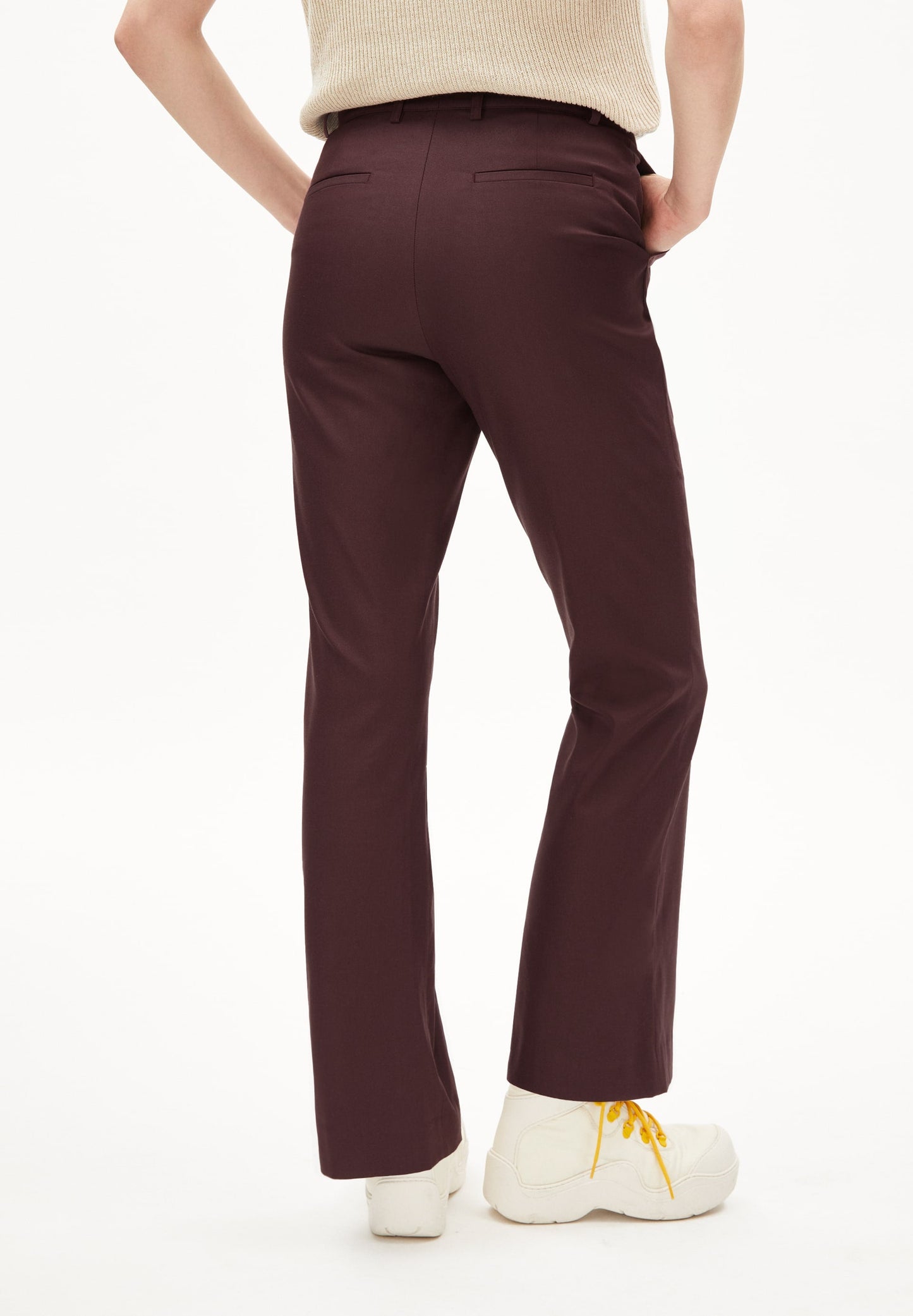 Pantalon flare prune en coton bio et ecovero - tatnaa fudge