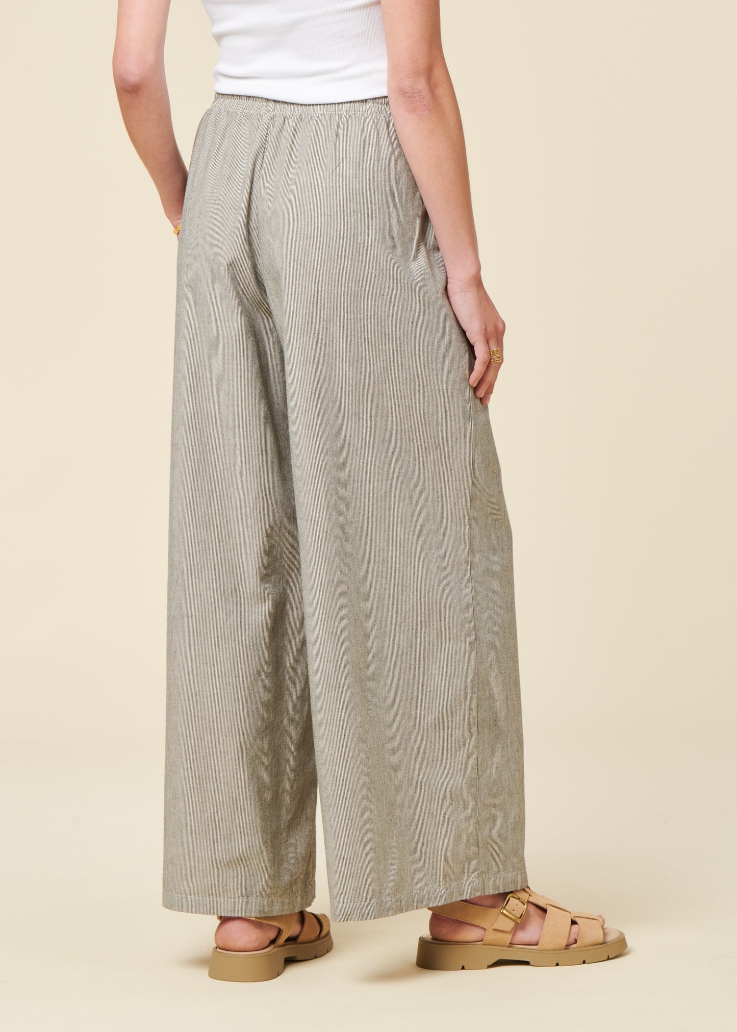 Pantalon ample en coton bio | rayé "Flared pant - micro striped"