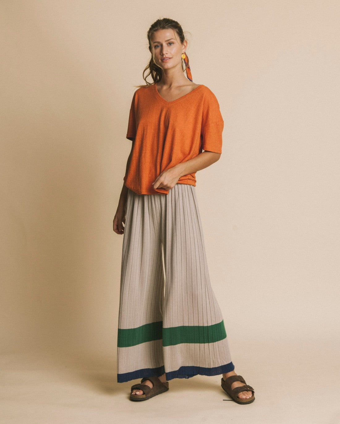 T-shirt col V terracotta en chanvre et coton bio - Chloé