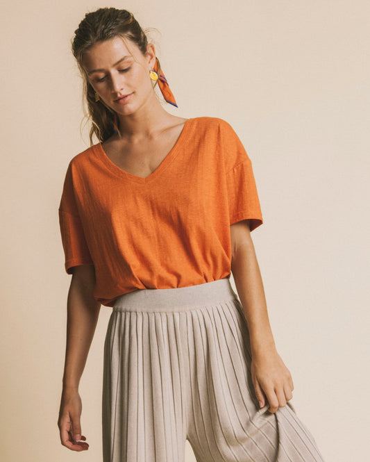 T-shirt col V terracotta en chanvre et coton bio - Chloé