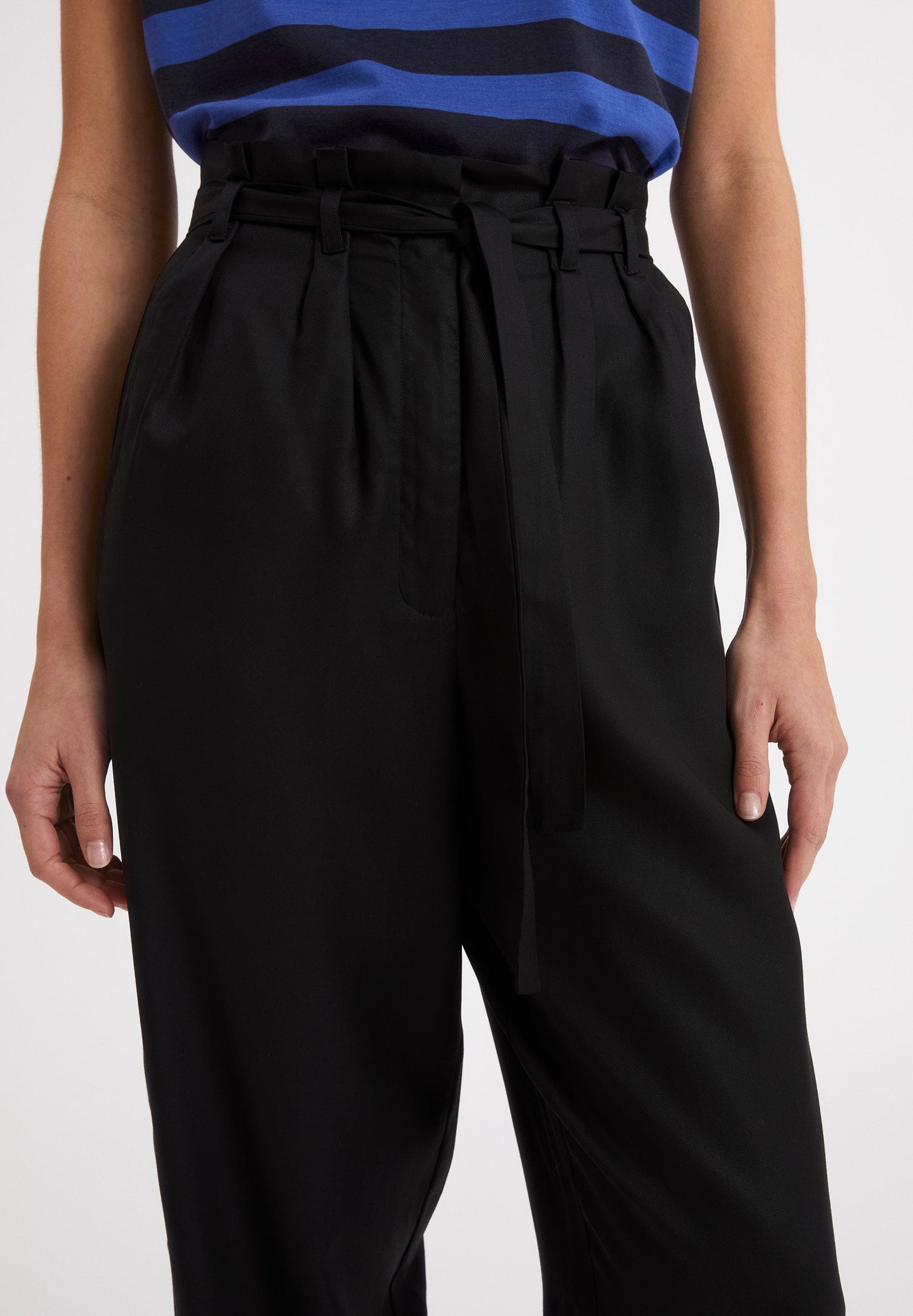 Pantalon noir en tencel - Timeaa
