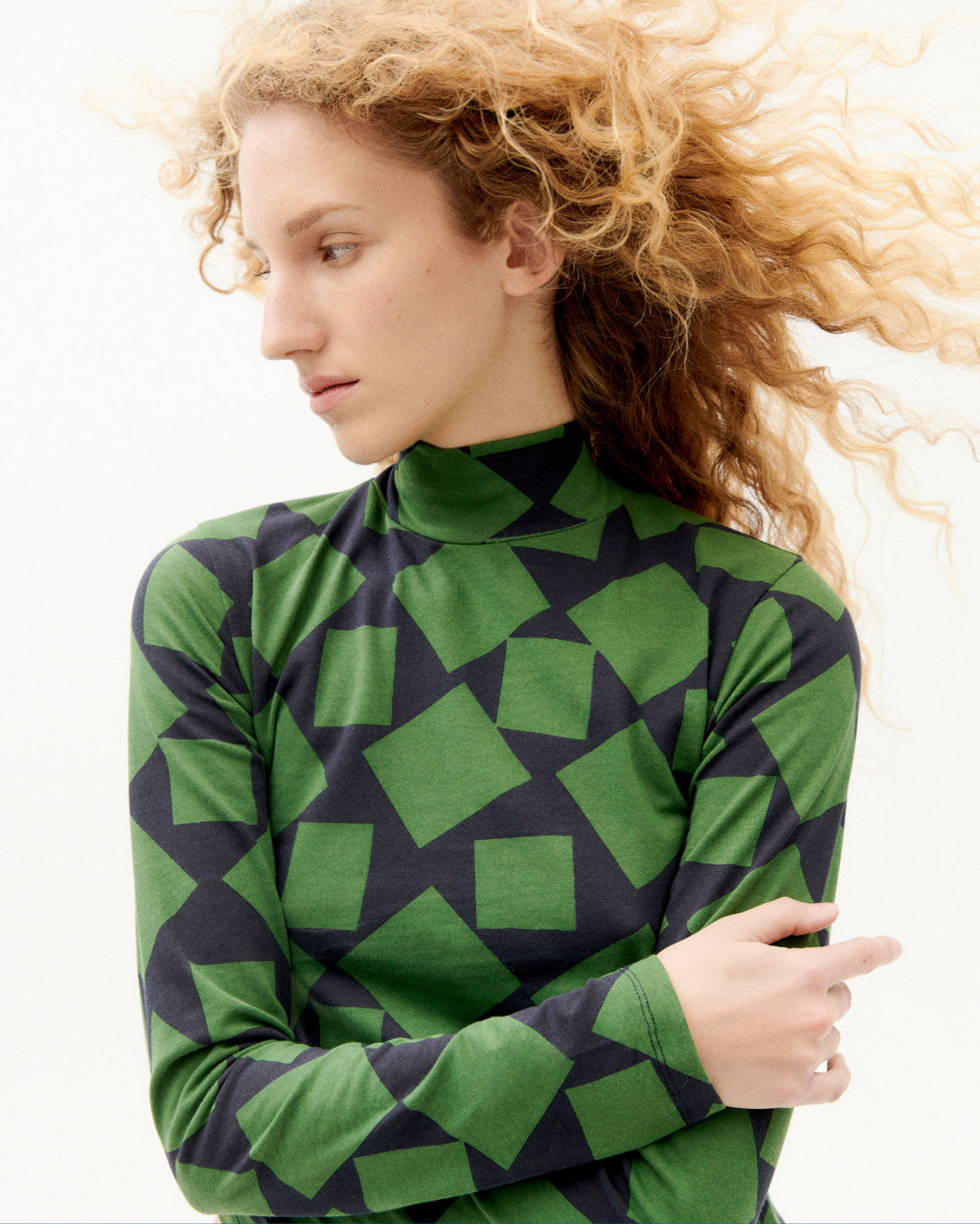 Top bicolore à motifs en coton bio - squares green ellen l/s top