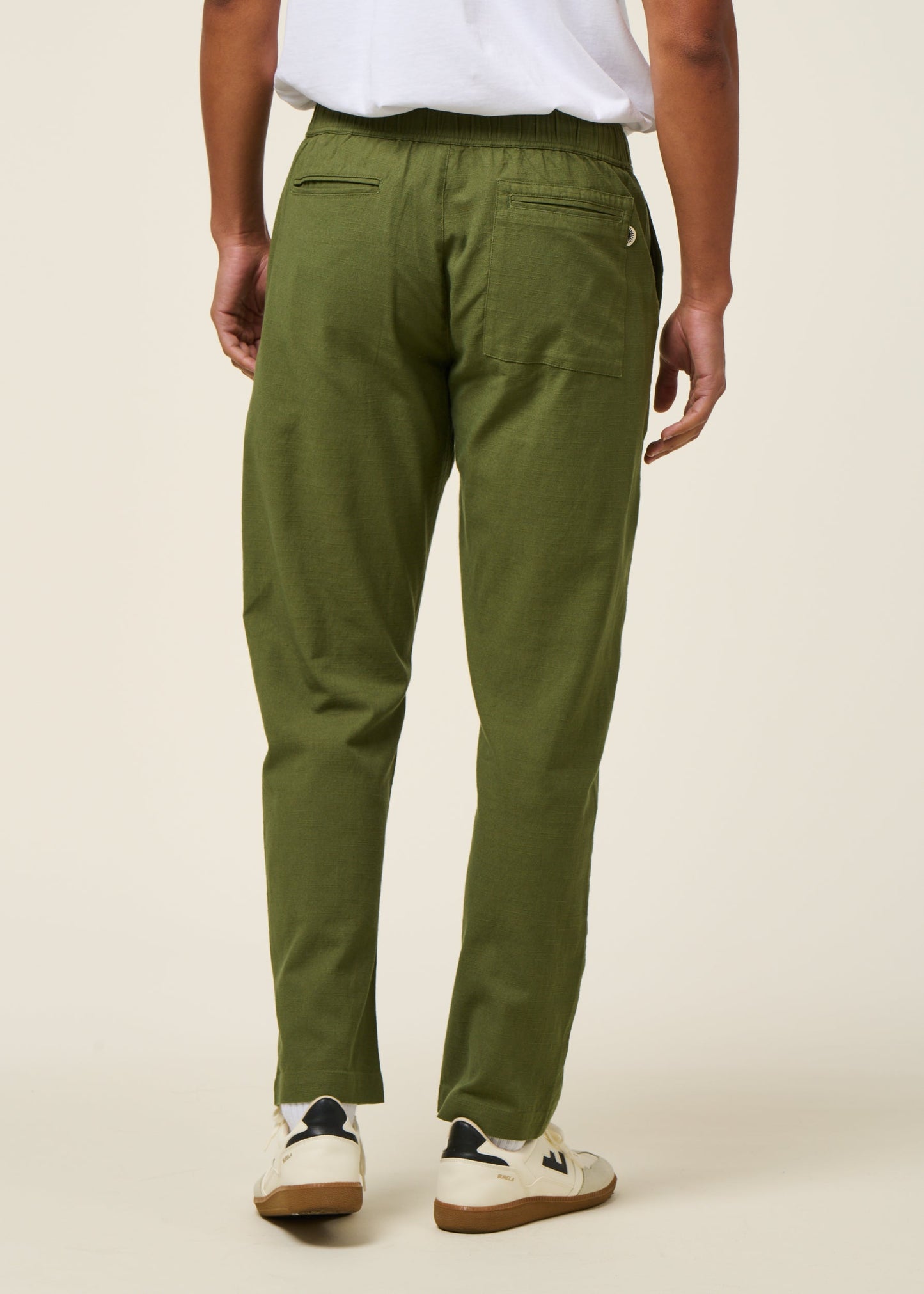 Pantalon droit léger en coton bio | vert "Kentia travel light pants - green"