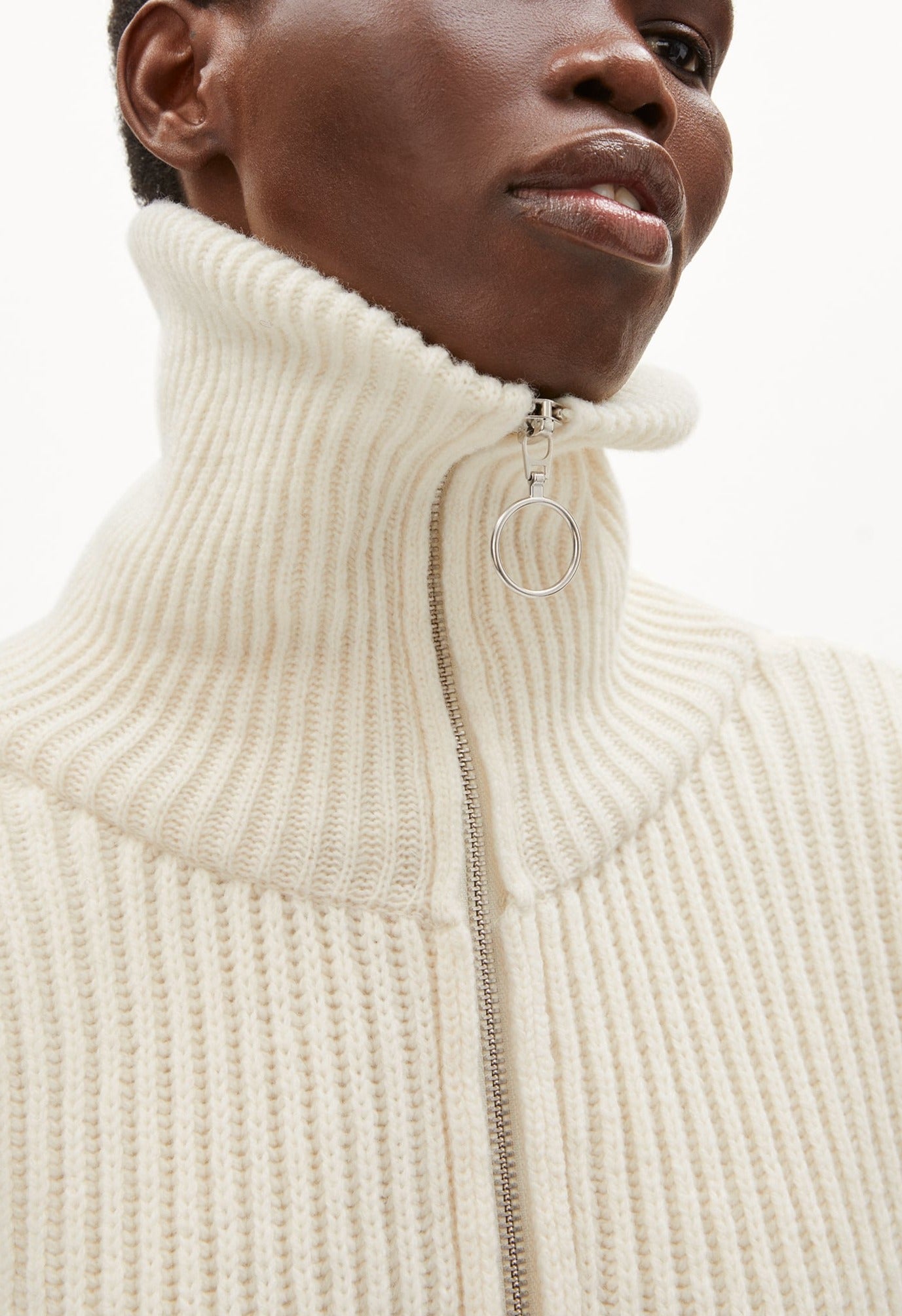 Pull camionneur oversize beige en laine bio et recyclée - trinekaa oatmilk