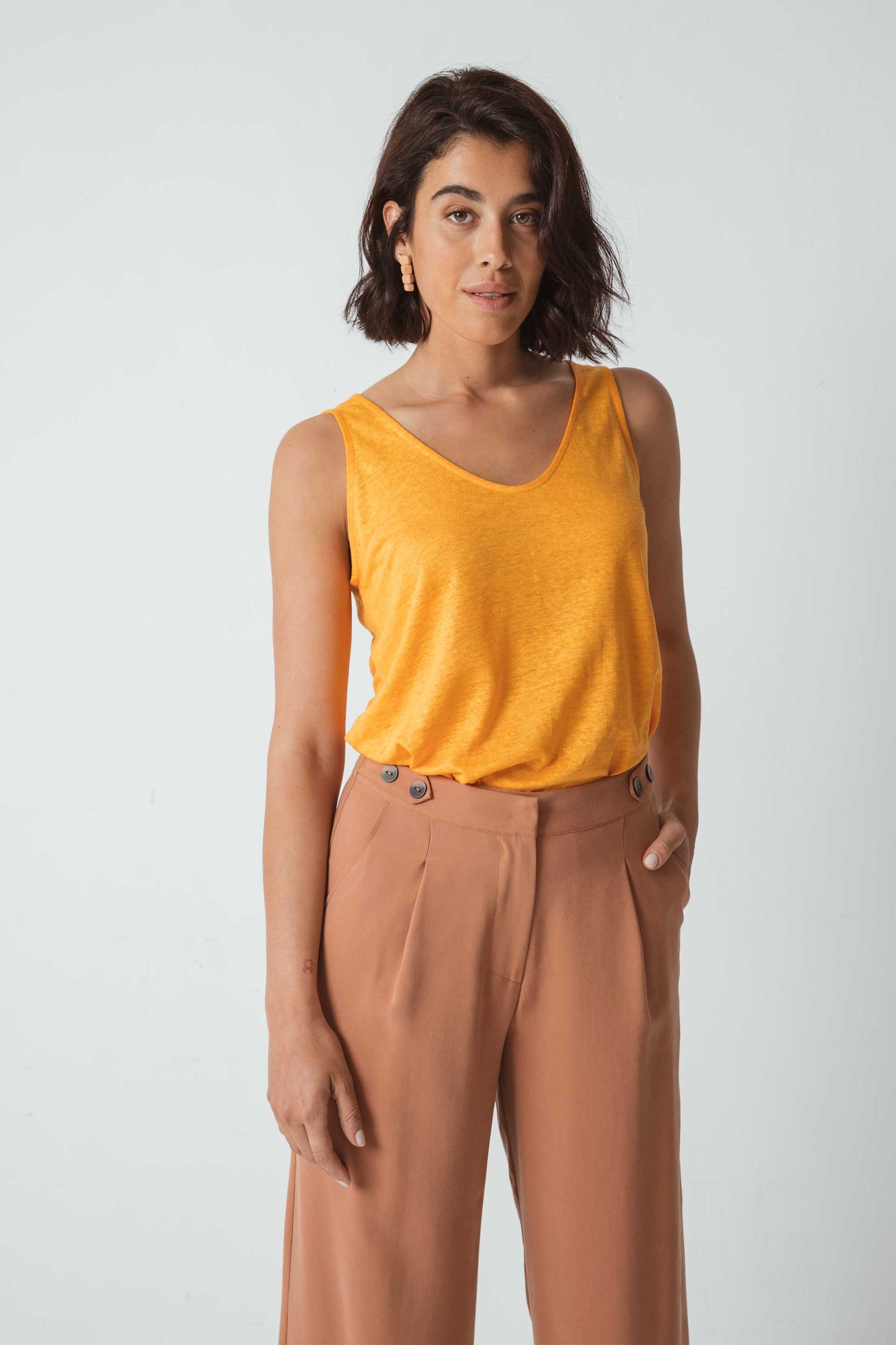 A RENVOYER - Pantalon tailleur marron en ecovero - pantalón ilia toffee