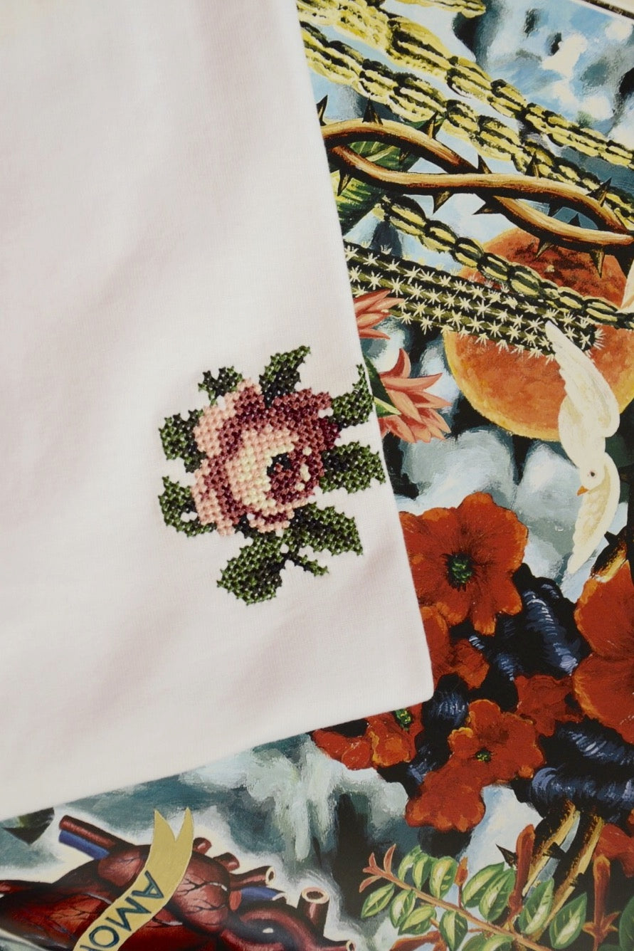 T-shirt brodé blanc en coton bio - Rose