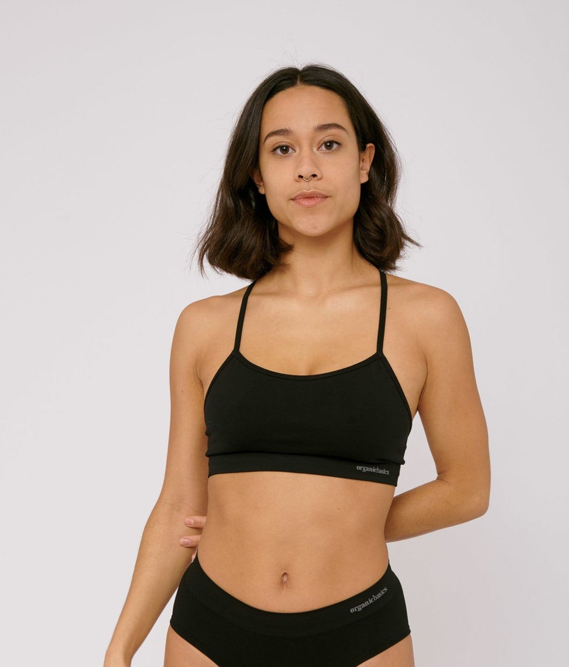 Brassière de sport à bretelle noire en nylon recyclé - black