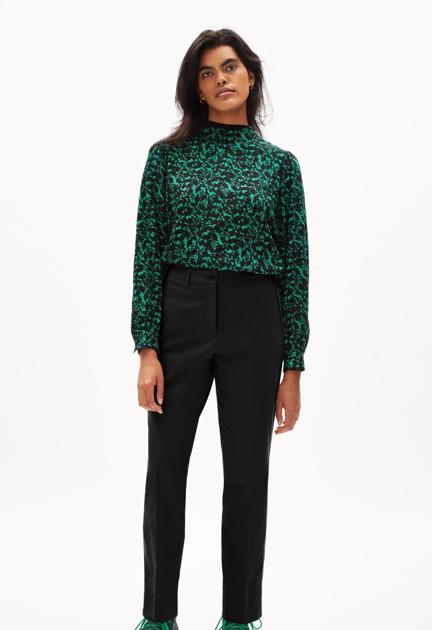 Pantalon carotte noir en coton bio - varmaa brushed black