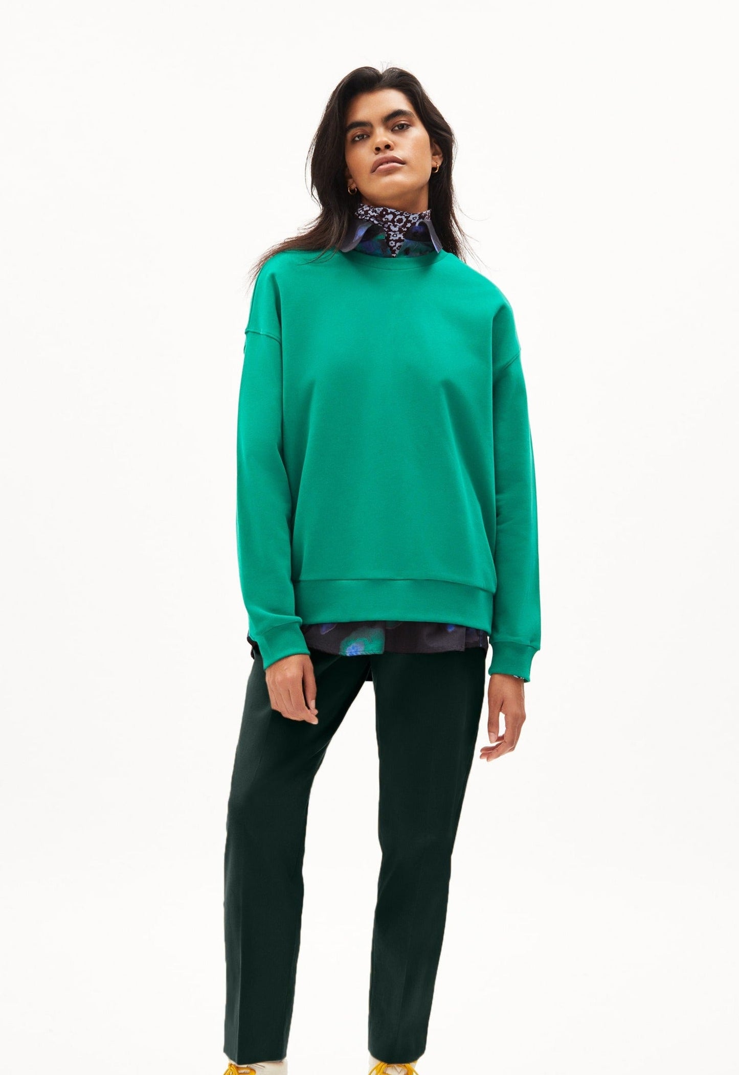 Pantalon carotte vert foncé en coton bio - varmaa brushed dark scarab