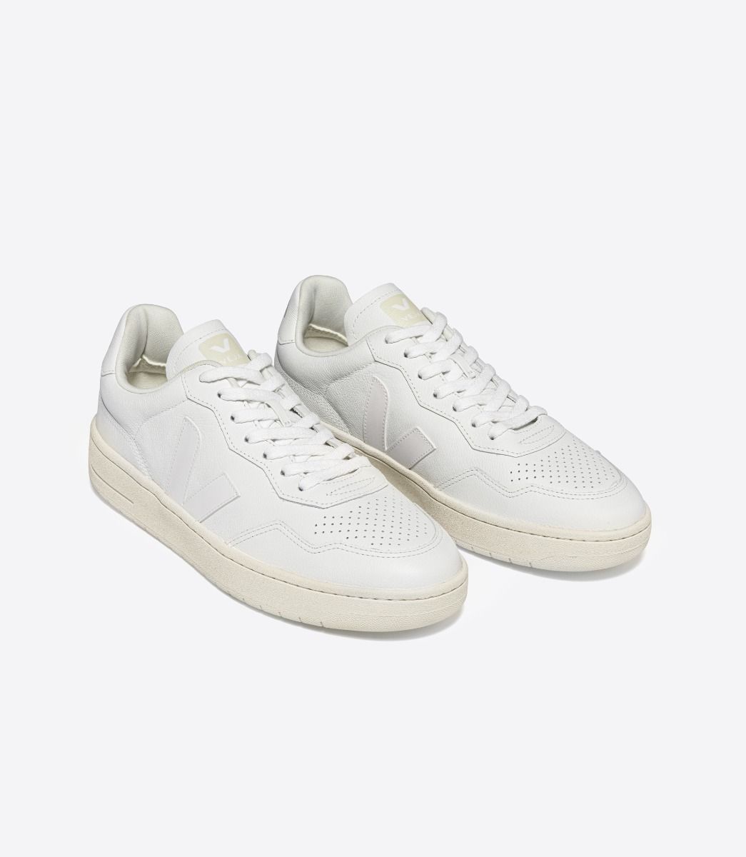 Baskets en suède et cuir certifié | blanc "v-90 o.t. leather extra white"