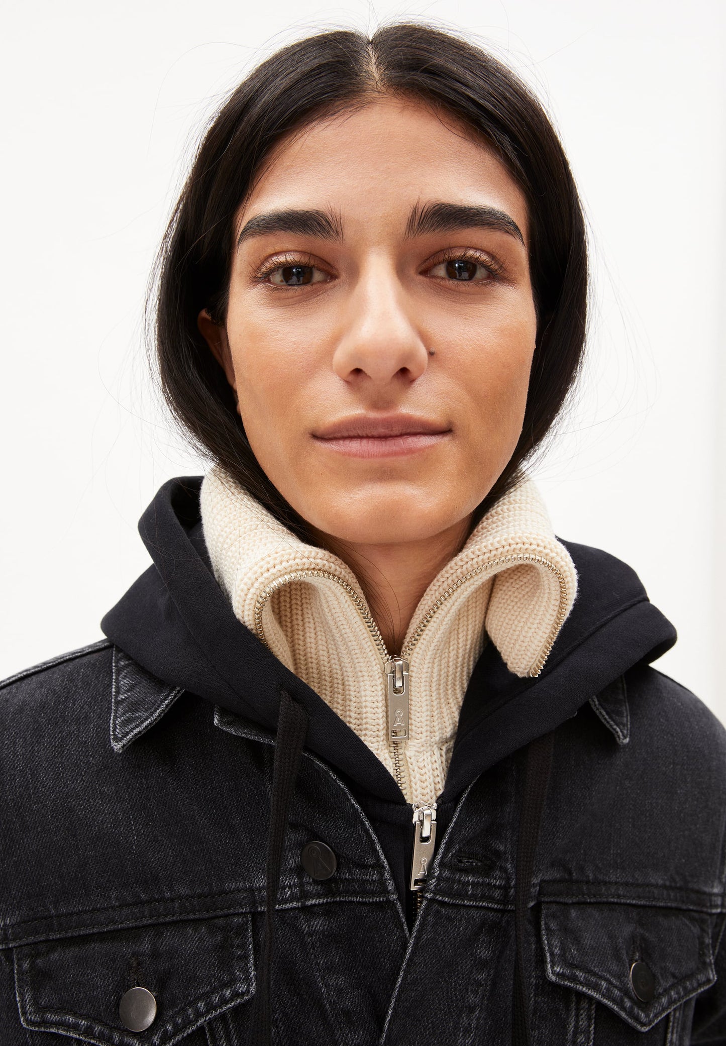 Veste en jean noire en coton bio - velitaa washed down black