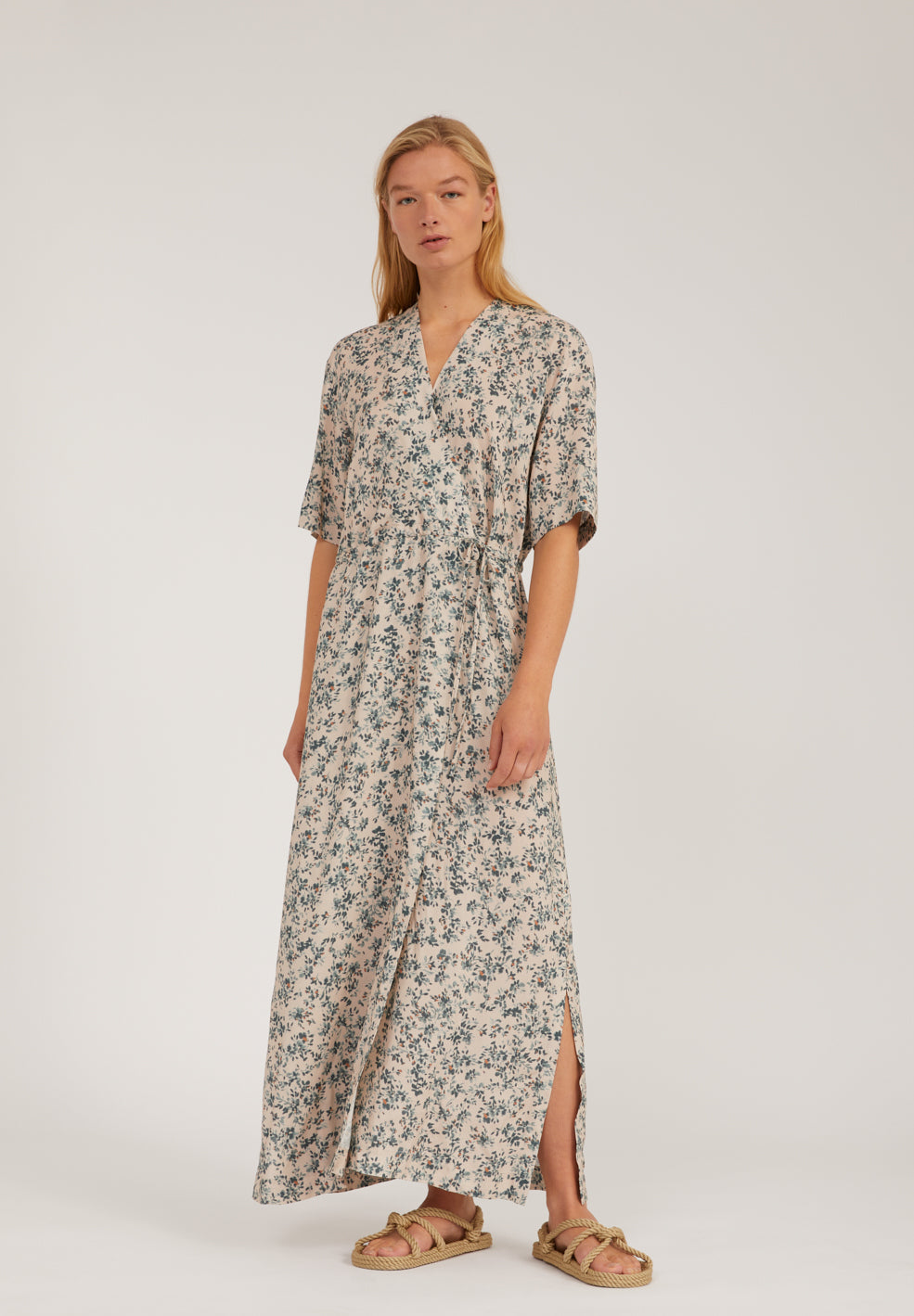 Robe longue à imprimés floraux en lenzing - VIKTORIAA GREENHOUSE