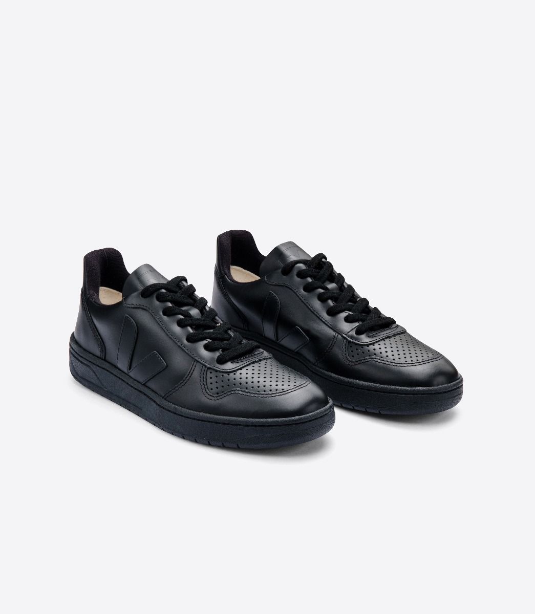 Baskets v-10 bastille cwl all black
