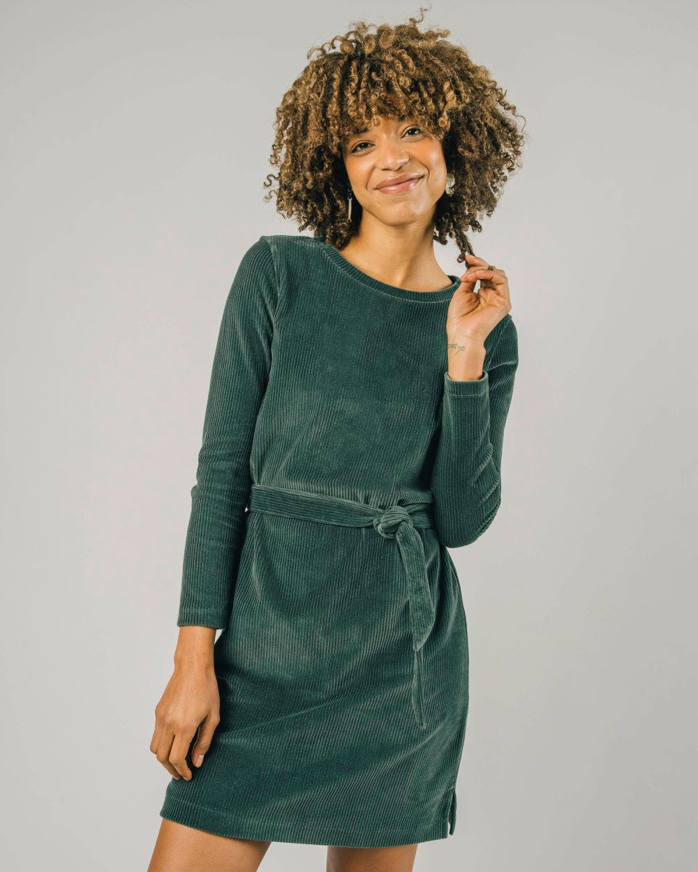 Robe vert forêt velours en coton bio - corduroy belted dress forest green