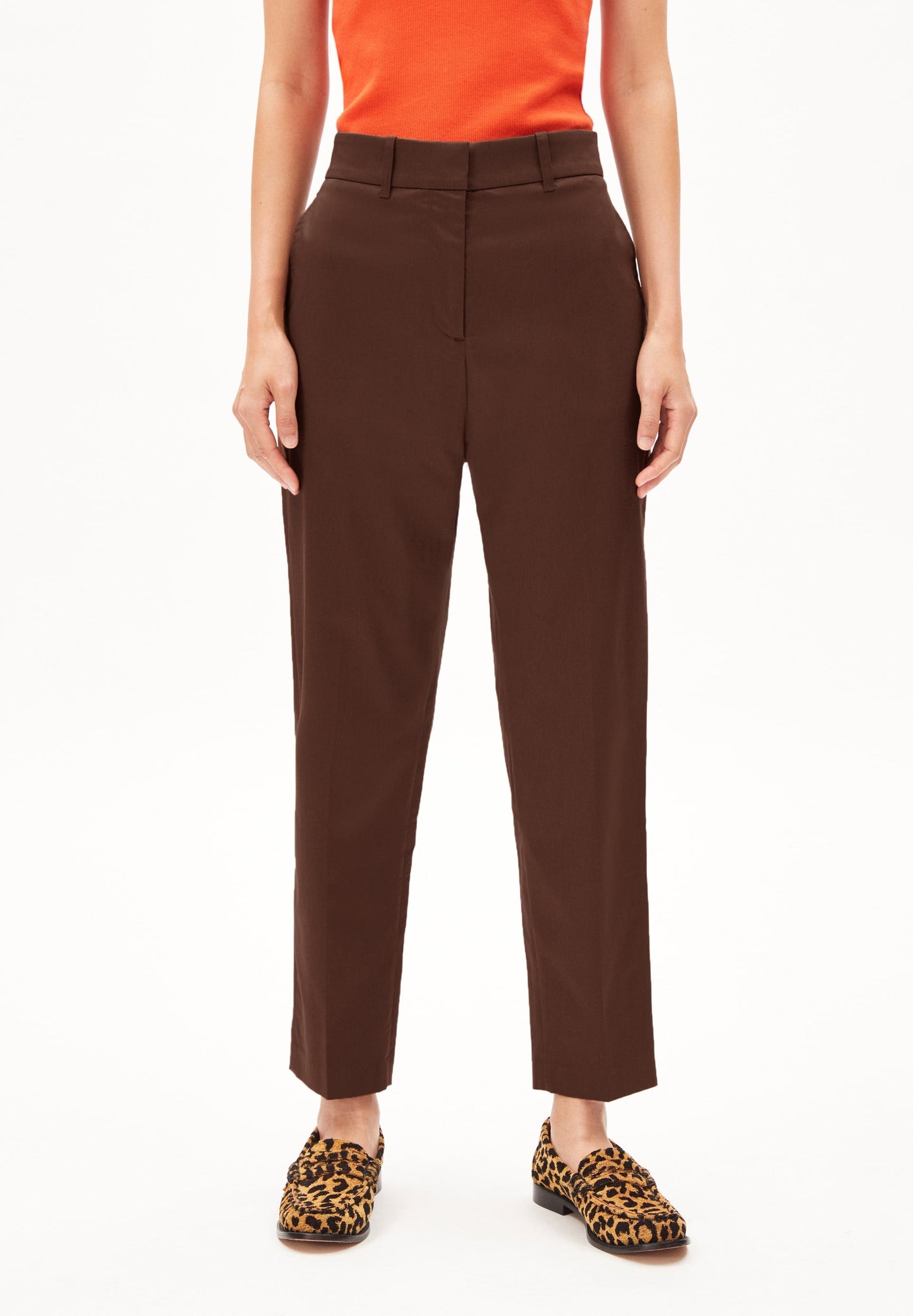 Pantalon à pinces en coton bio | Marron "warmaar deep brown"