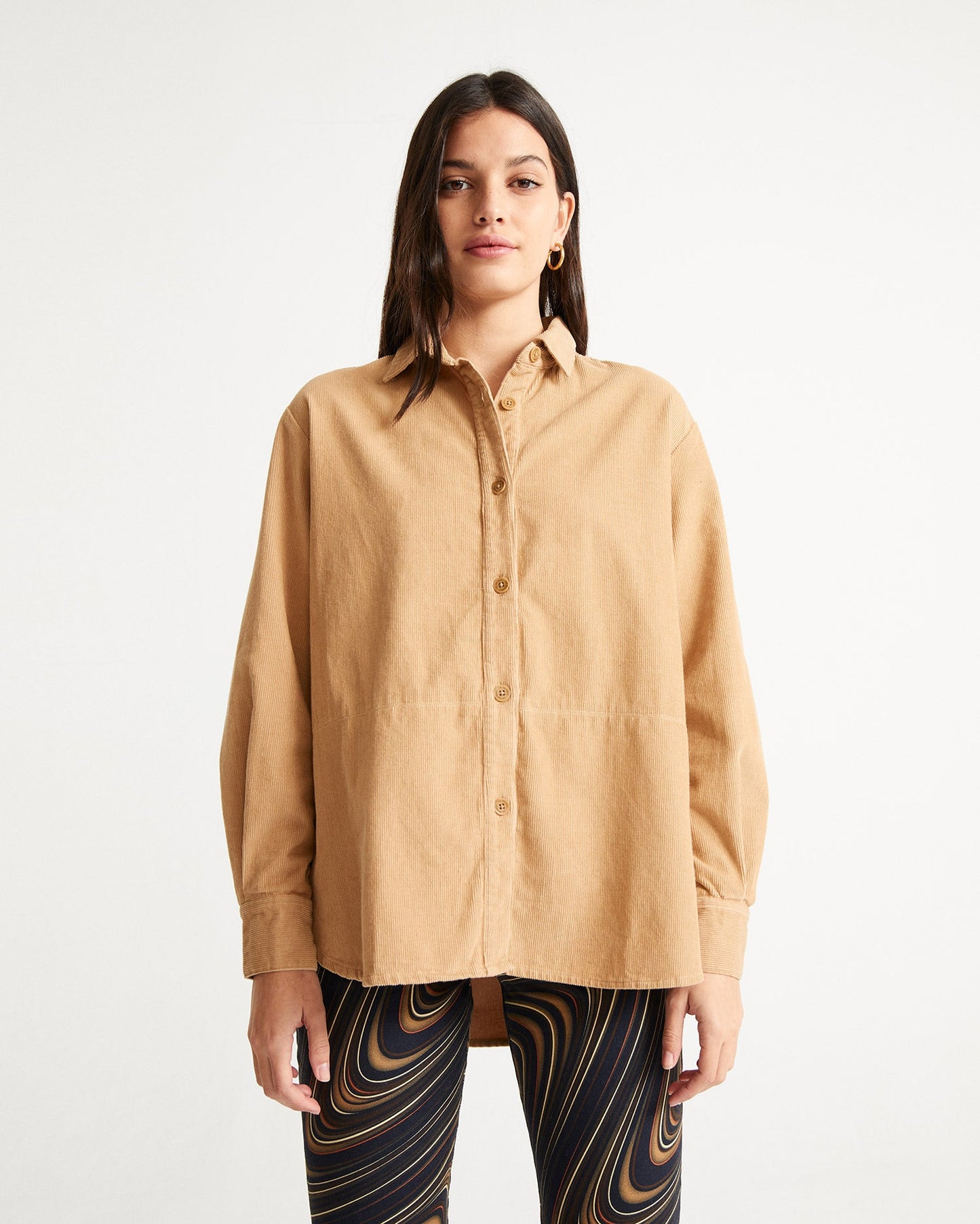 Surchemise camel en velours côtelé de coton biologique - charlotte camel