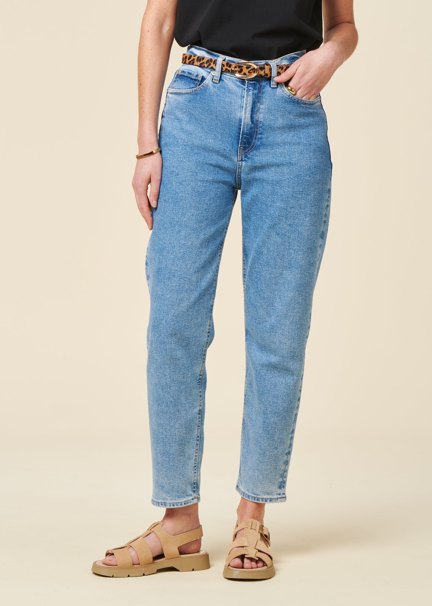Jean mom en coton biologique recyclé | bleu "mairaa - europie"