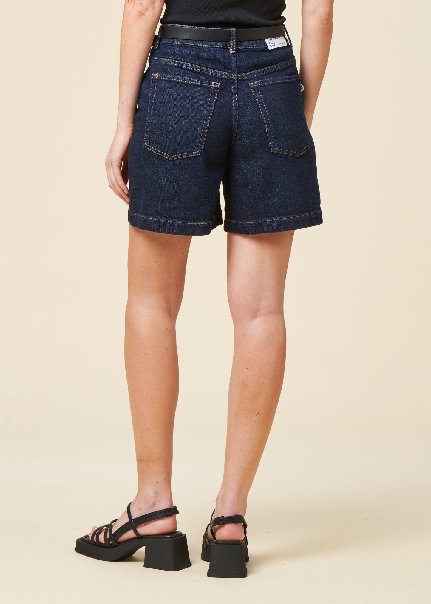 Short denim en coton biologique | bleu "dark clean denim luisa shorts - denim"