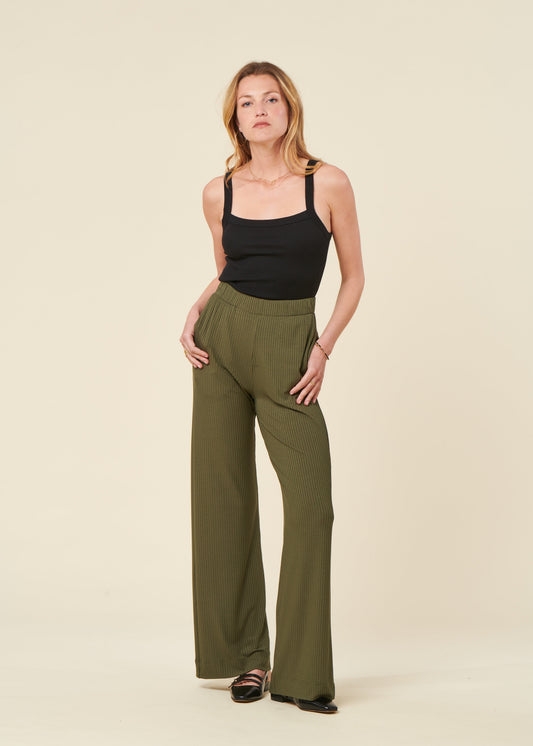 Pantalon ample côtelé en tencel | vert "smilla - dark olive"