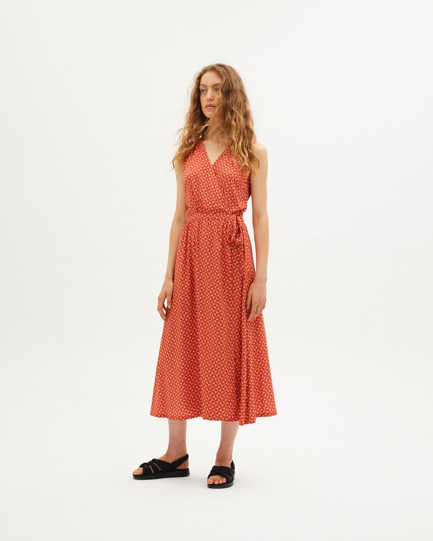 Robe portefeuille orange à motif en ecovero - AMAPOLA DRESS red