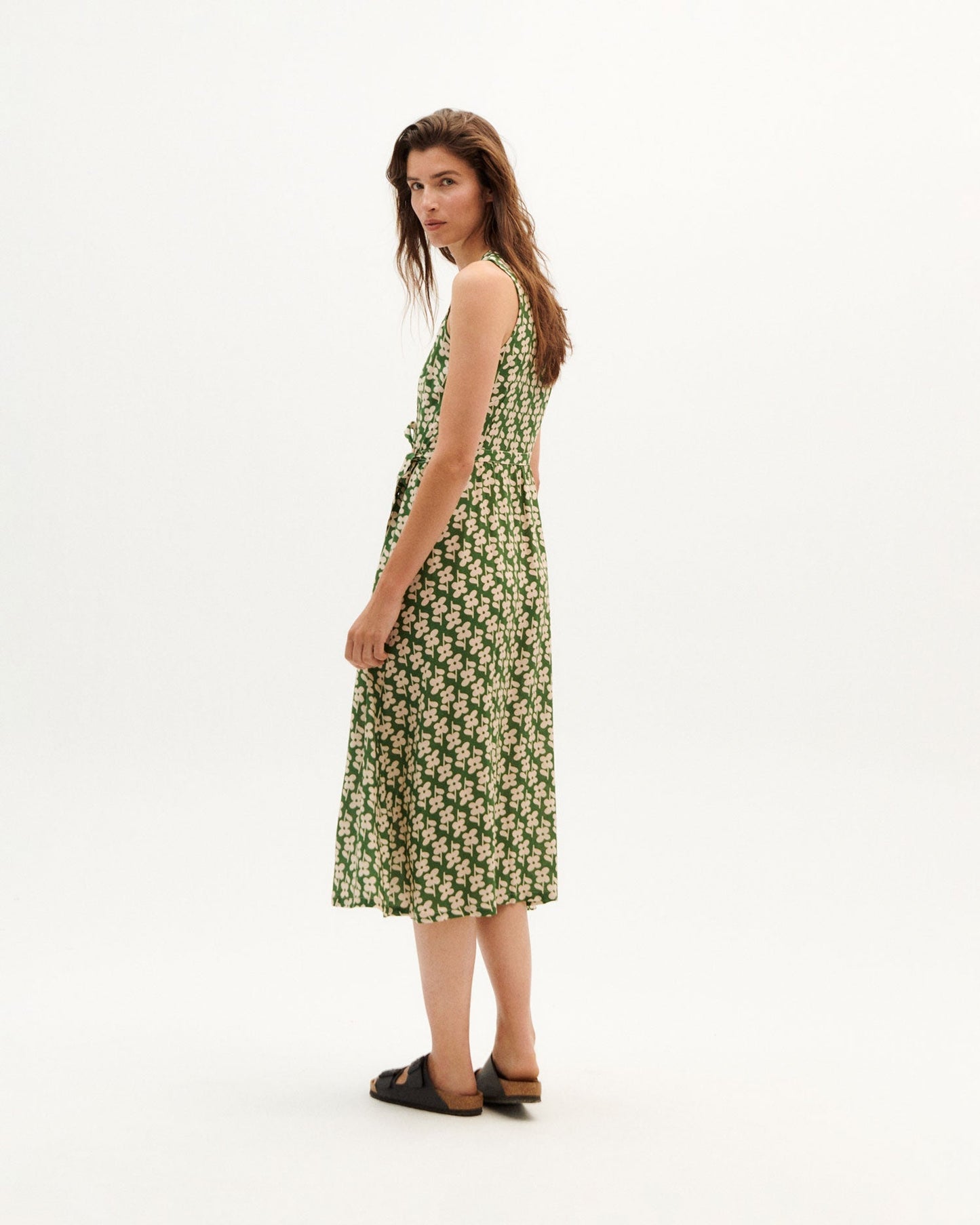 Robe verte à motifs fleuris en ecovero - daisy amapola dress