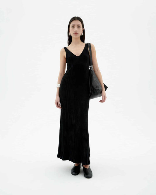 Robe longue en ecovero et coton bio | noir "Black sade kinit dress"