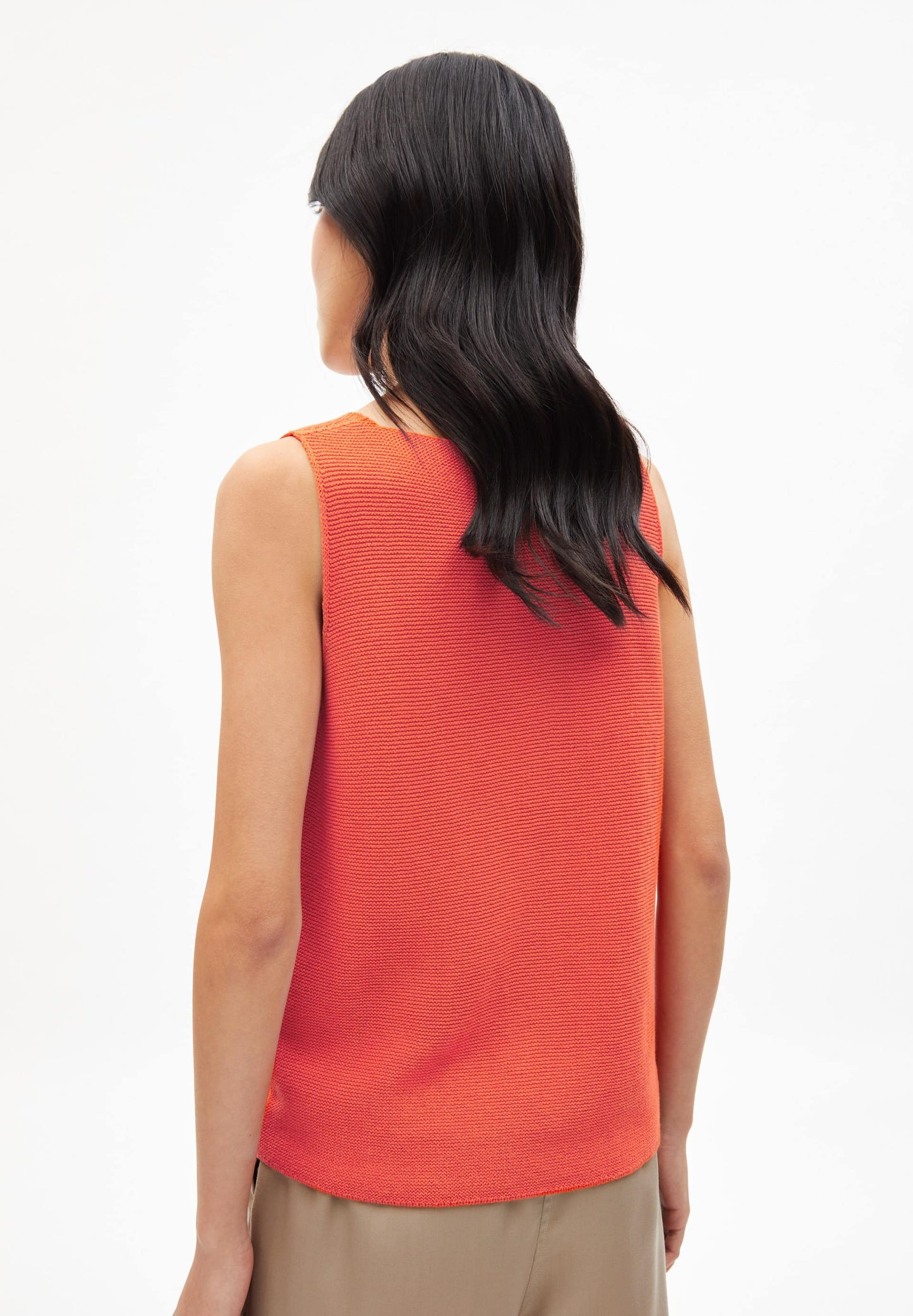 Top maille col v orange en coton bio - wilmaa hibiscus
