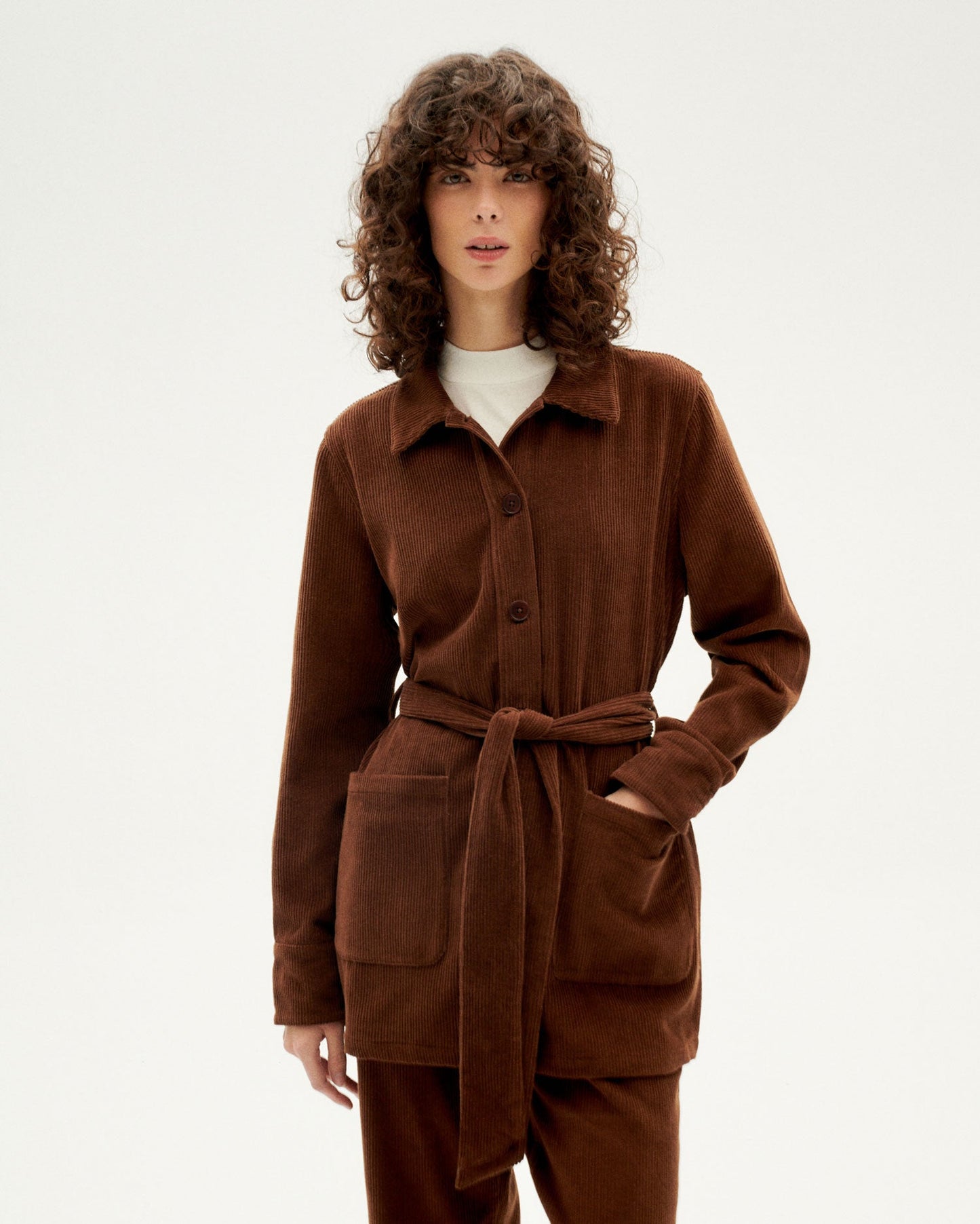 Veste velours en coton bio | marron "chocolate corduroy taylor jacket"