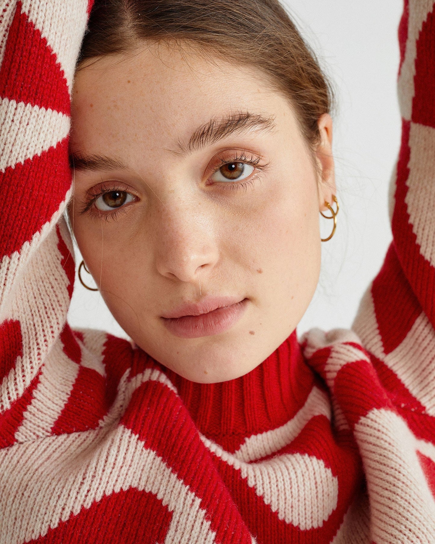 Pull à col cheminée rouge et blanc en laine - Zabawa