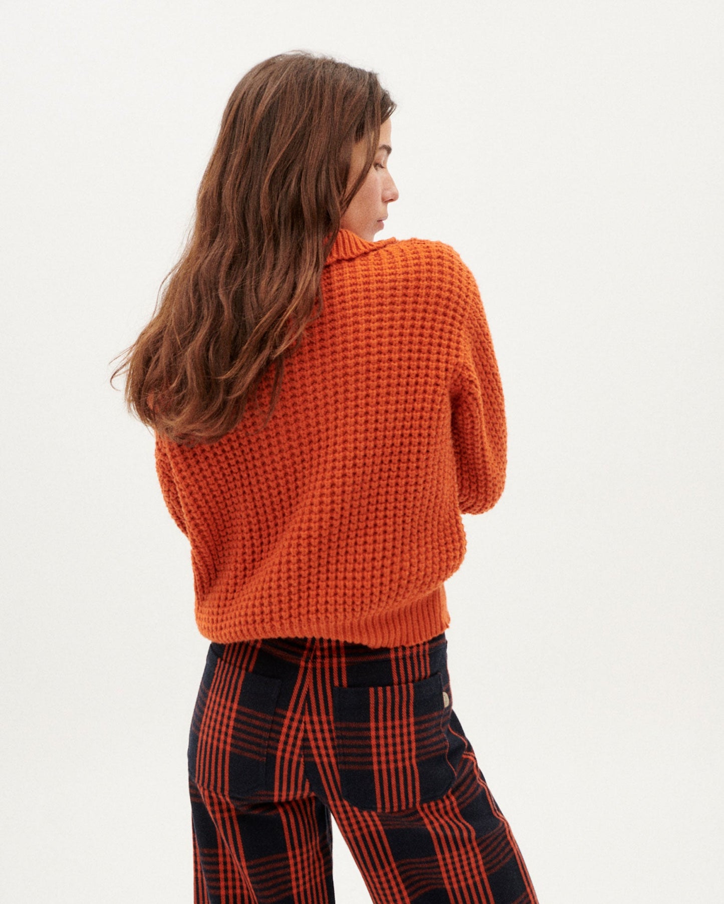 Pull maille orange en coton bio et matière recyclée - trash sole knitted sweater orange