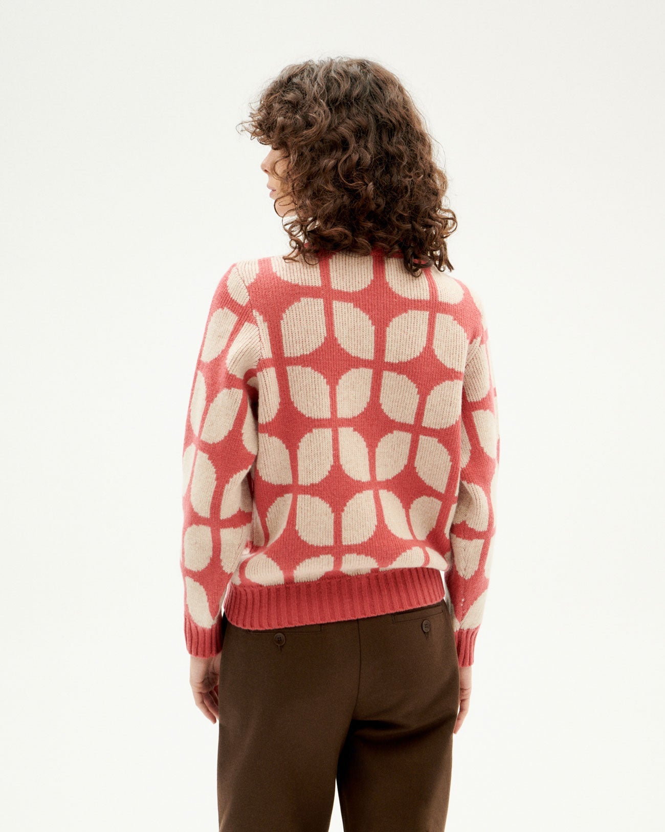 Pull à motifs en laine certifiée | Multicolore "wallpaper pink ops knitted sweater"