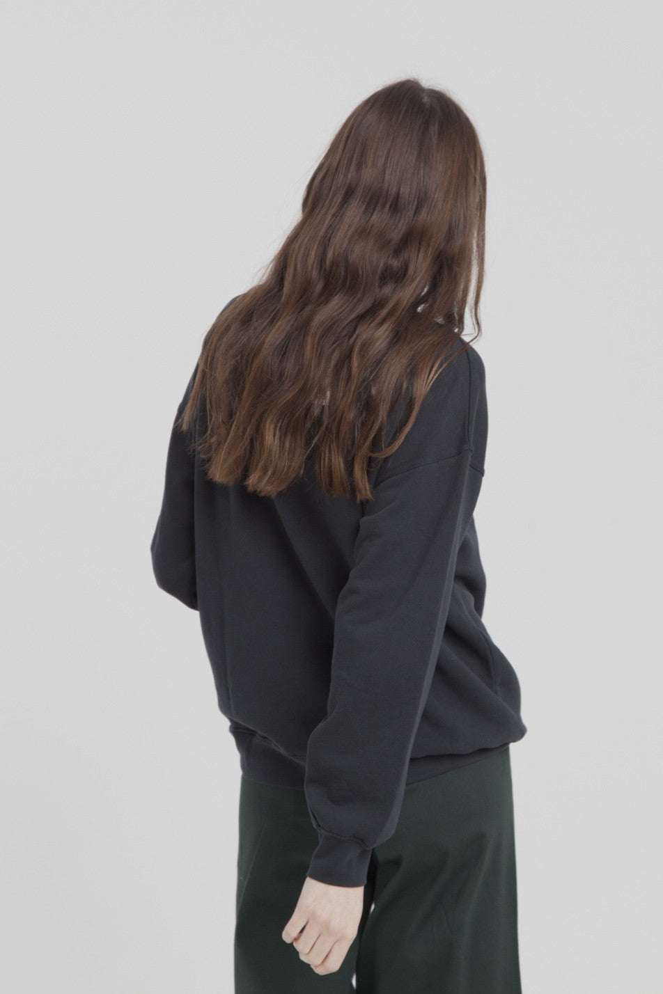 Sweat brodé noir en coton bio - Wolf Eyes