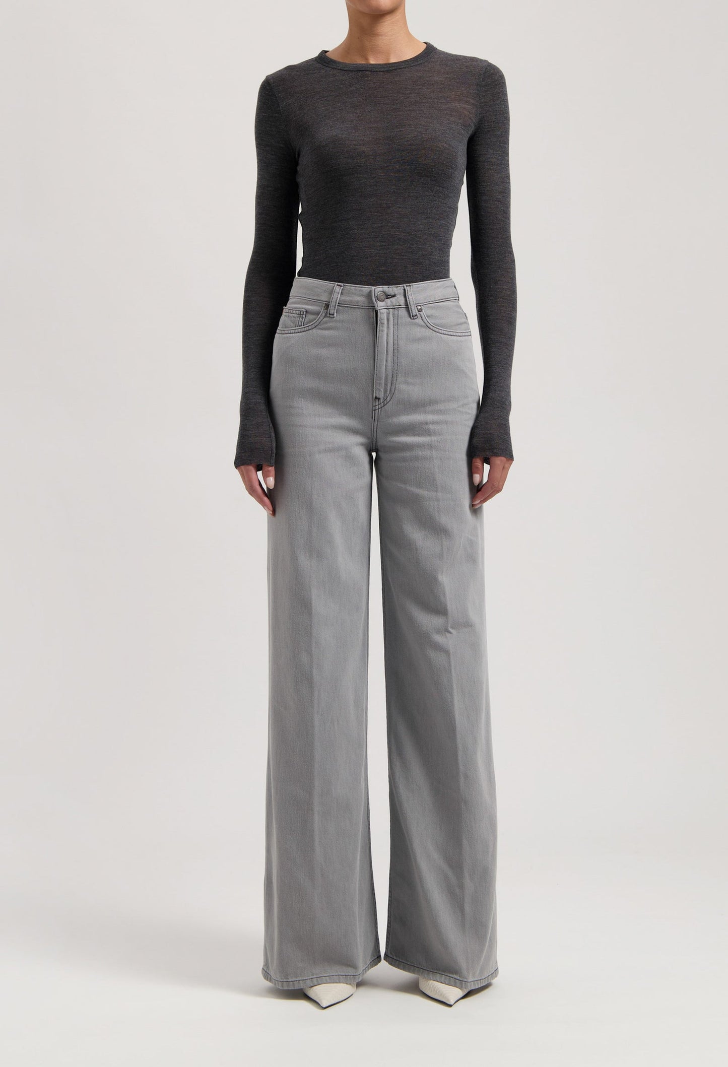 Jean ample en coton bio et recyclé | gris clair "sara high loose flow marge grey"
