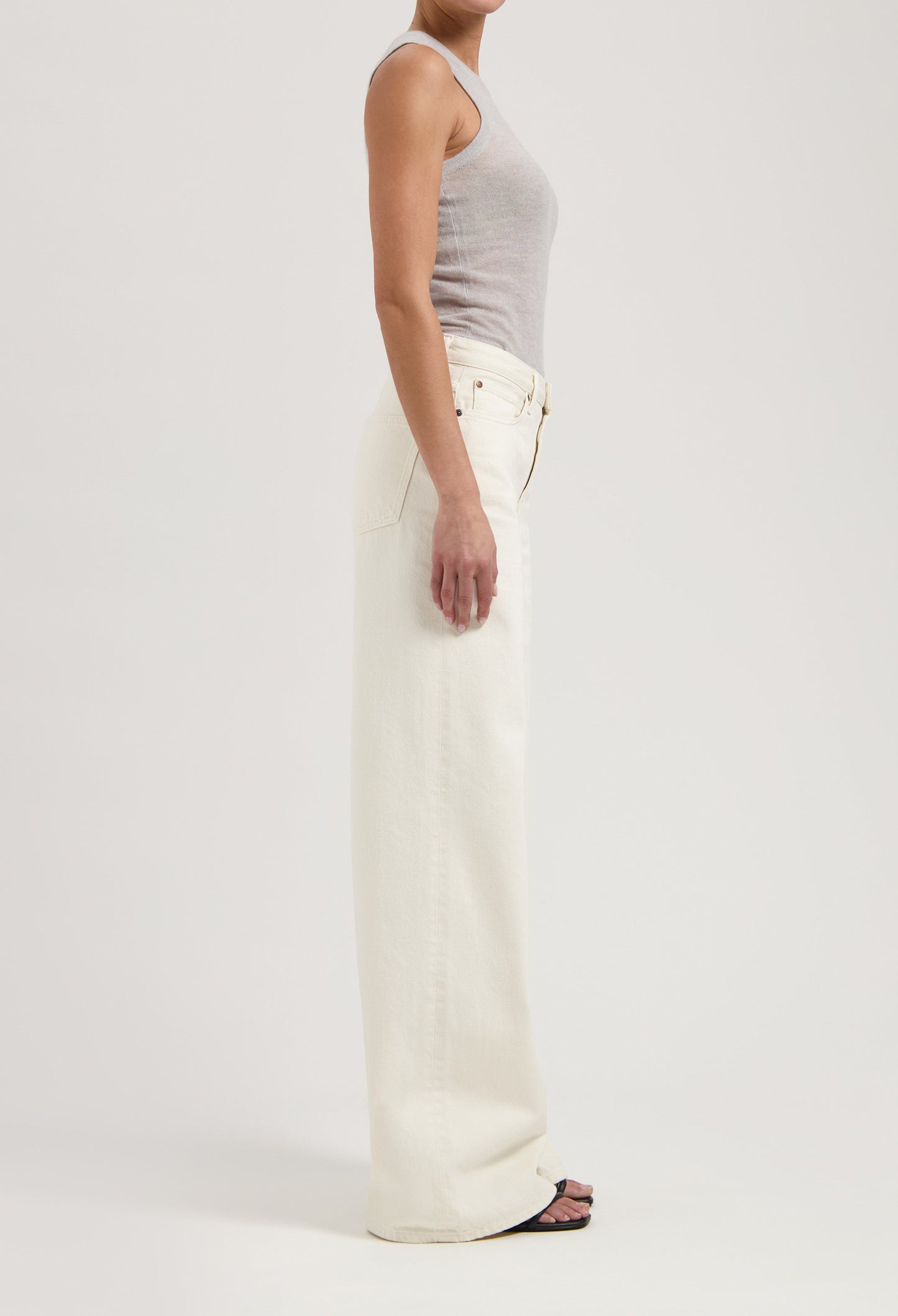 Jean évasé fluide en coton bio et tencel | écru "Sara high loose flow - natural"