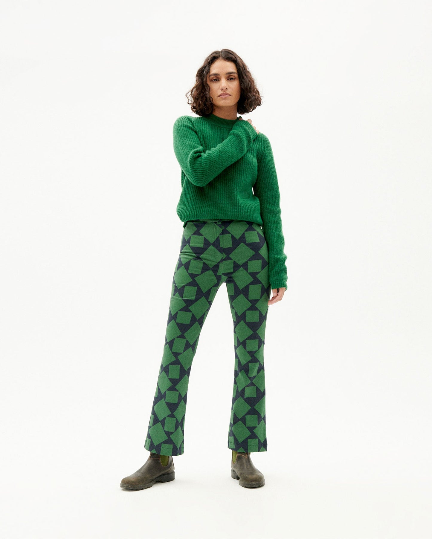 Pantalon flare bicolore à motifs en coton bio - squares green macius pants