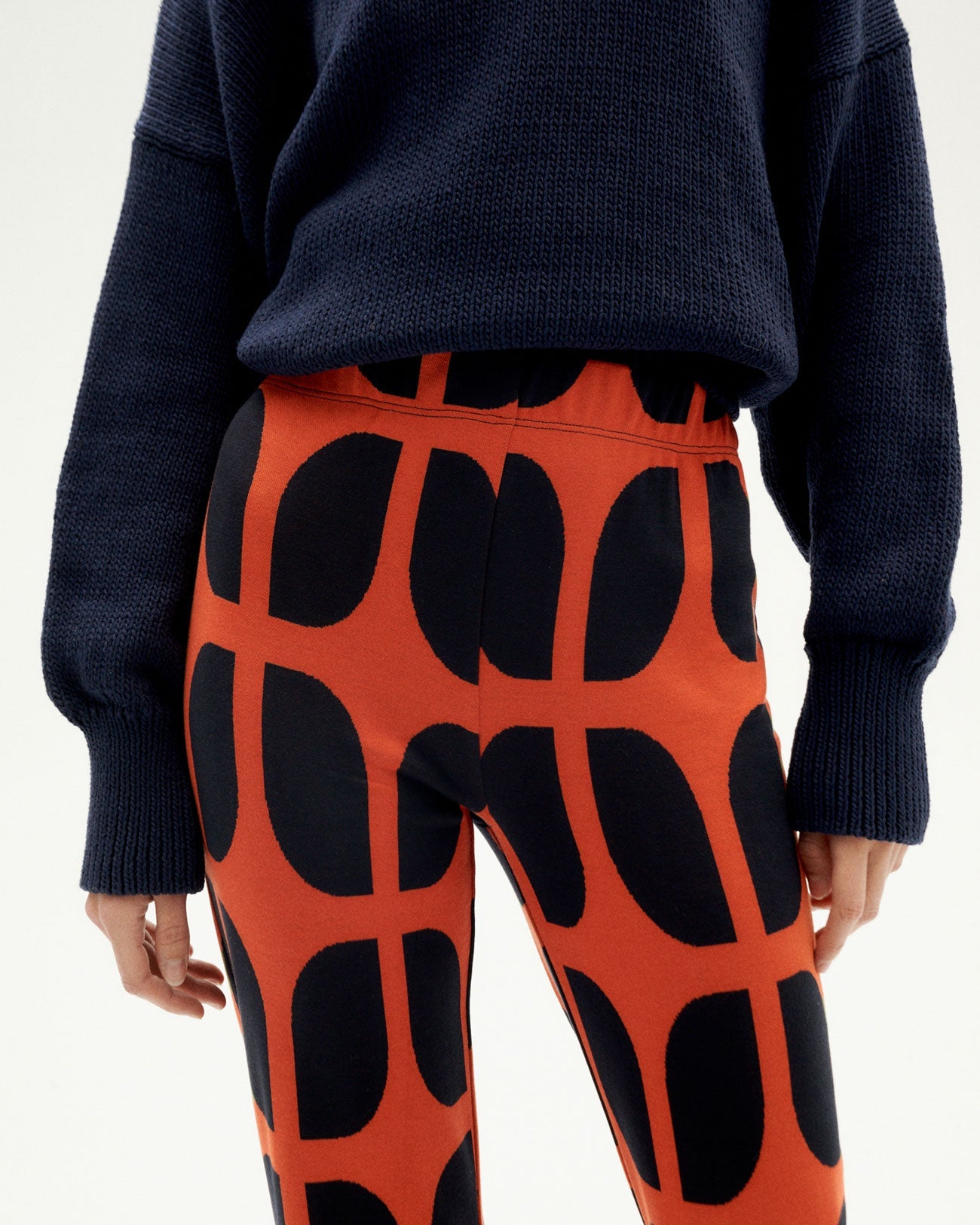 Pantalon à motifs en ecovero et recyclé - wallpaper naia pants