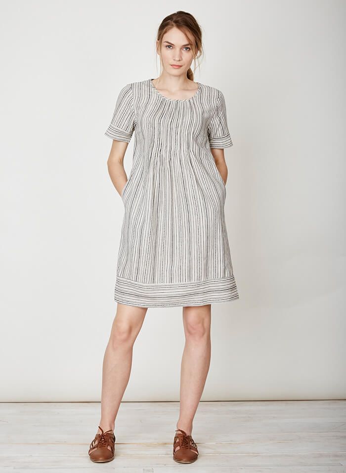 Robe rayée grise en chanvre et coton