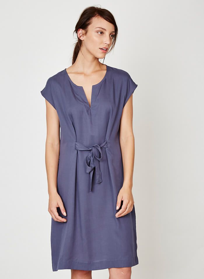 Robe bleue nouée en tencel