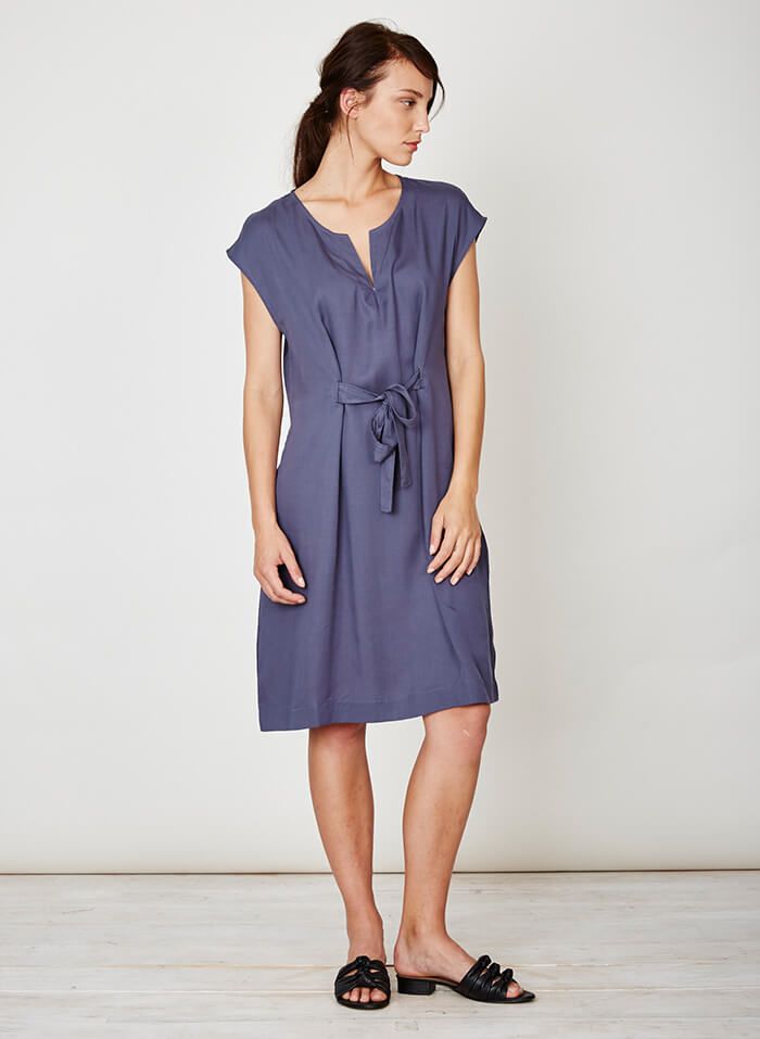 Robe bleue nouée en tencel