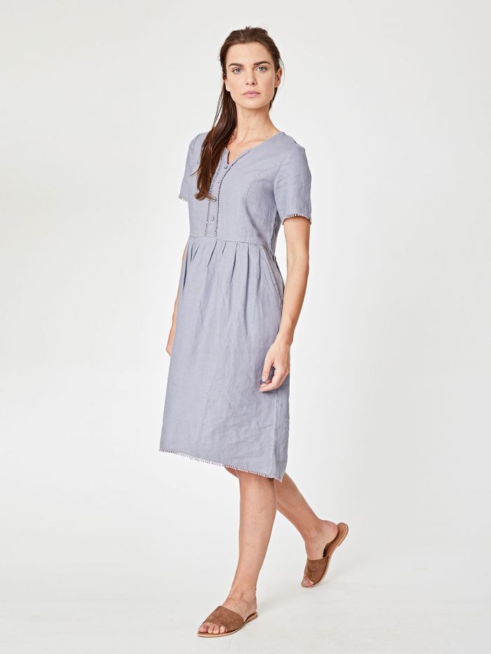 Robe grise à col boutonné en chanvre